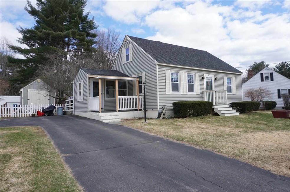 17 Maplewood Ave, Dover, NH 03820 - photo 1