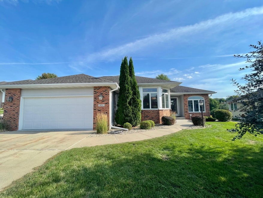 821 Charles Ct unit 18, Oregon, WI 53575 - photo 1