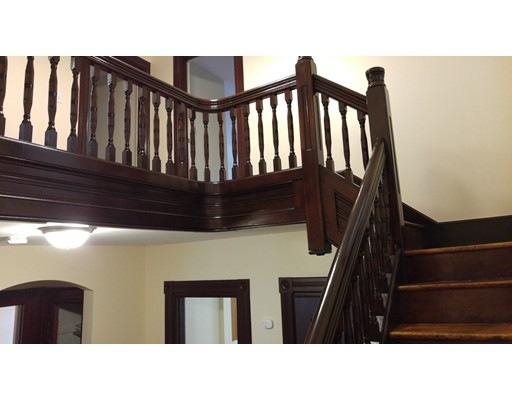 880 Massachusetts Ave unit 2, Cambridge, MA 02139 - photo 1