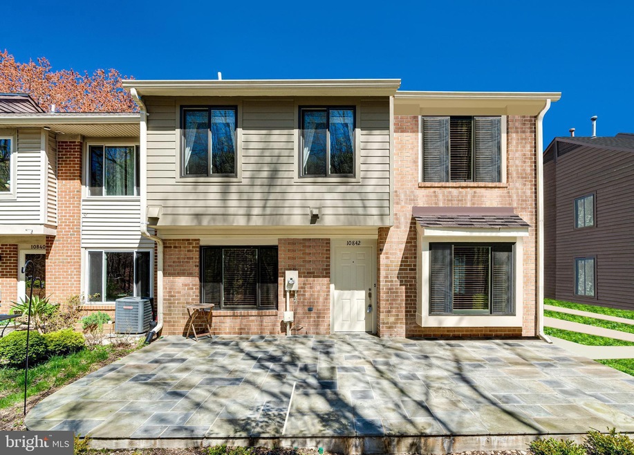 10842 Whiterim Dr, Potomac, MD 20854 - photo 1