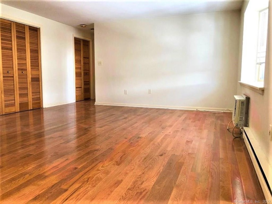 121 Shadow Ln unit B7, West Hartford, CT 06110 - photo 1