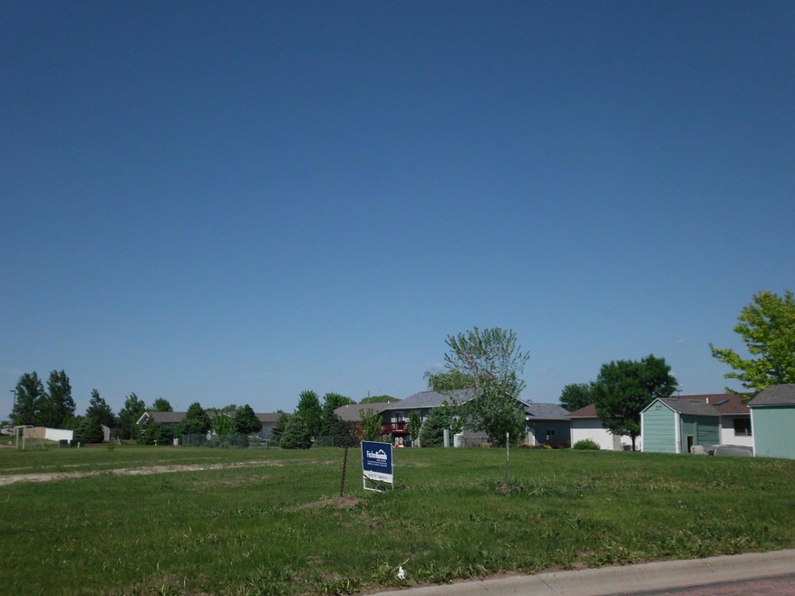 Lot on 16th v 1