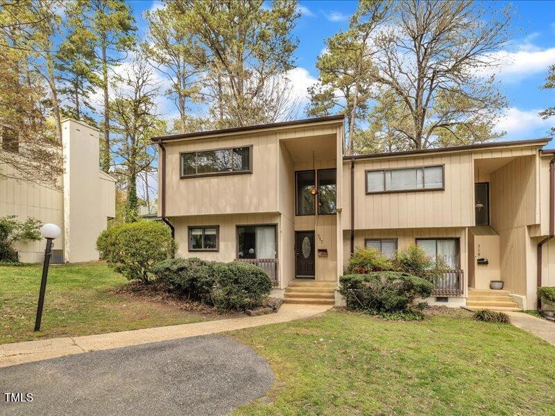 04-717 E Millbrook Rd-4