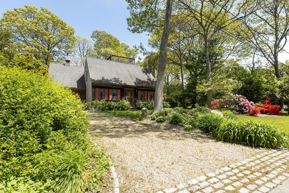 18 Turtle Pond Rd, Falmouth, MA 02540 - photo 1