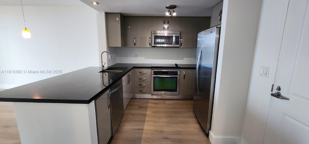 Vue At Brickell unit 1911, Miami, FL 33130 - photo 1