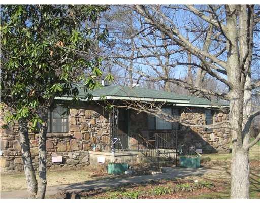 687 N Center St, Elkins, AR 72727 - photo 1