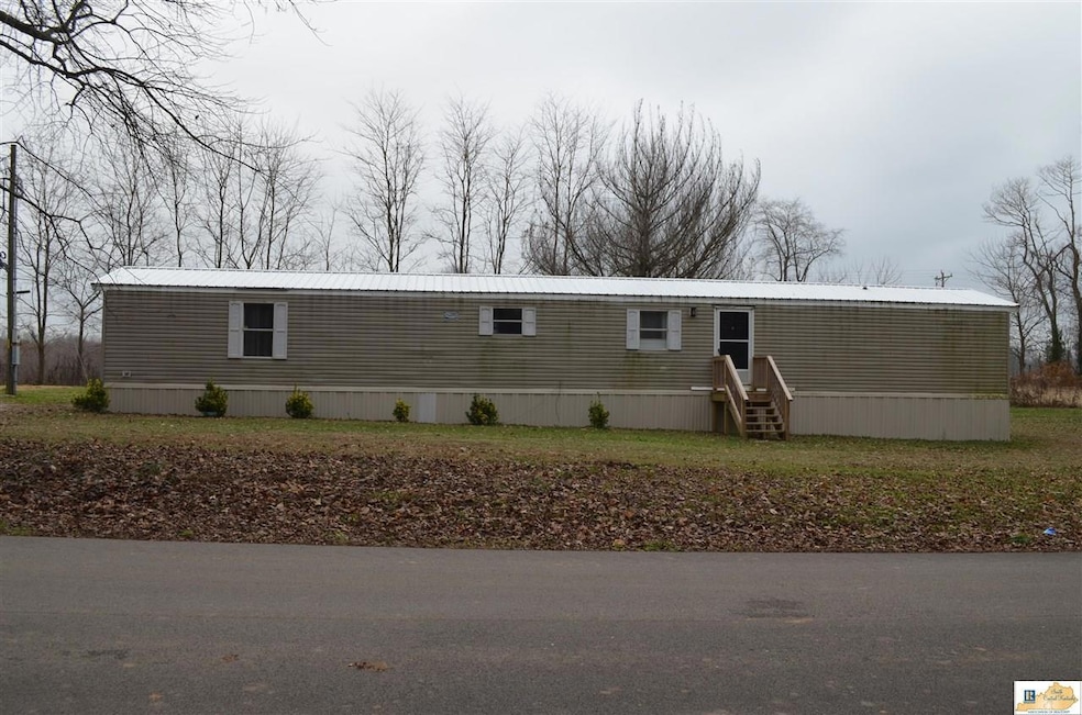 1300 Slash Rd, Glasgow, KY 42741 - photo 1