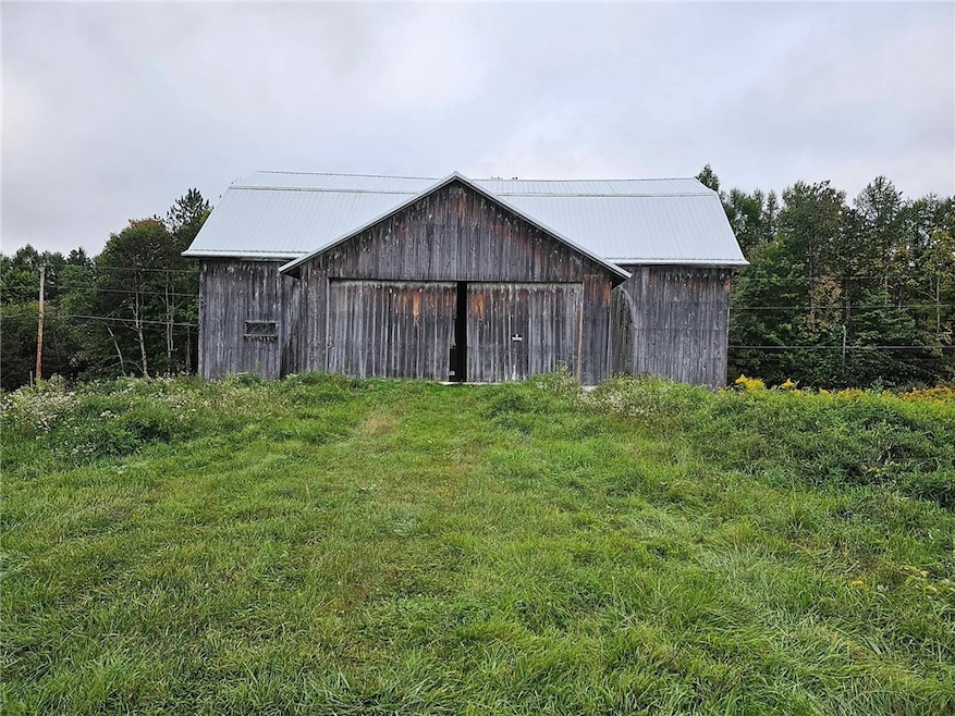 1546 Barkeyville Rd, Barkeyville, PA 16038 MLS 1625564