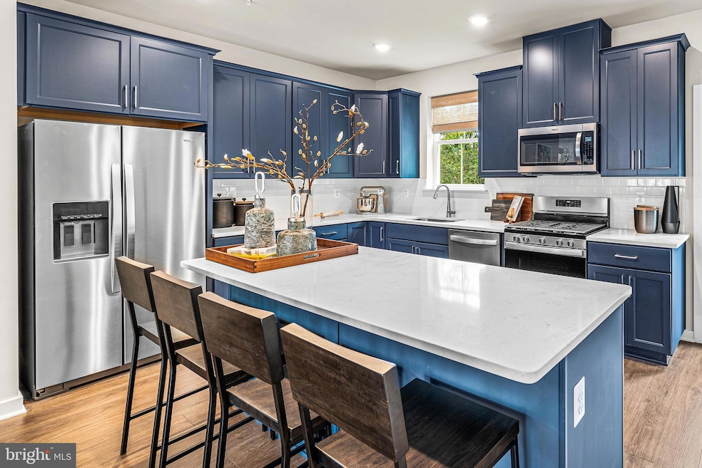 129 Four Leaf Dr, Downingtown, PA 19335 - photo 1