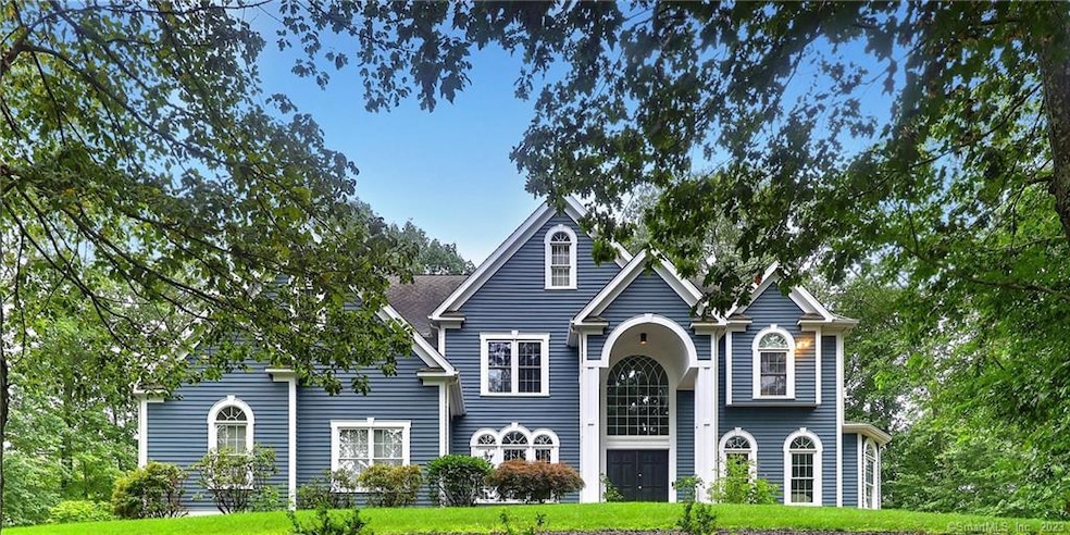 19 Clapboard Ridge Rd, Sandy Hook, CT 06482 - photo 1