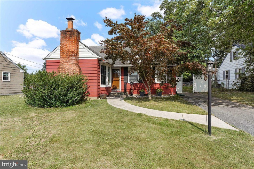 121 Charles Ave, Brookhaven, PA 19015 - photo 1