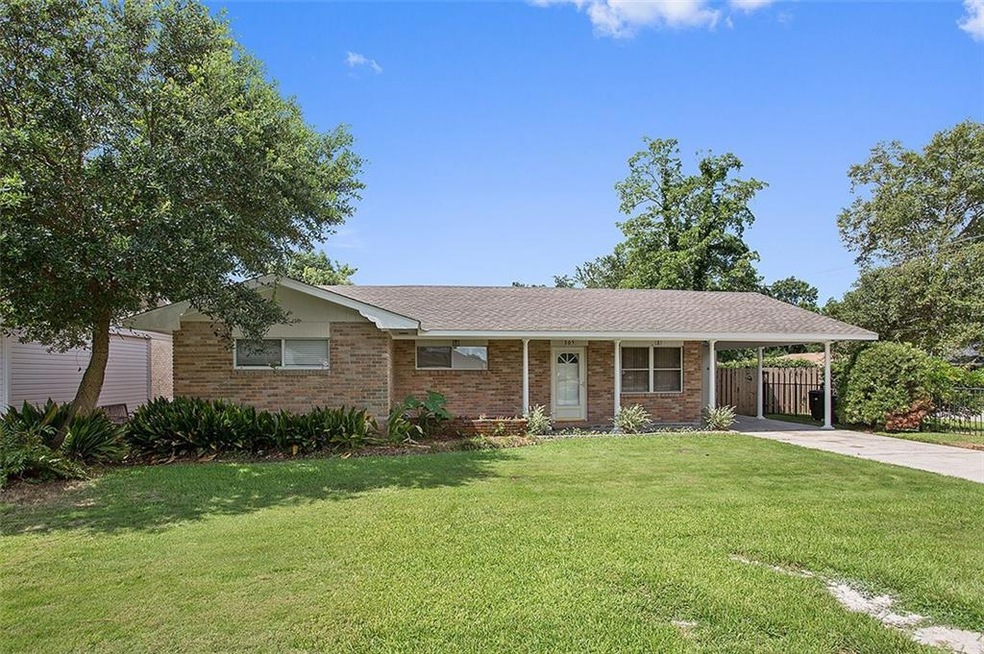 305 Dover St, Slidell, LA 70458 - photo 1