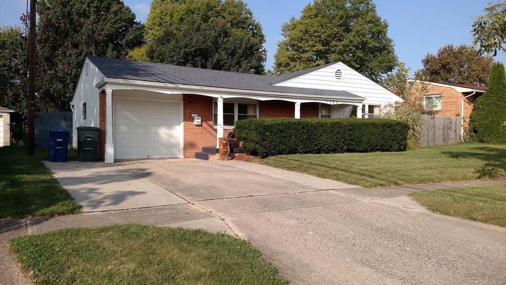 1383 Harlow Rd, Columbus, OH 43227 - photo 1