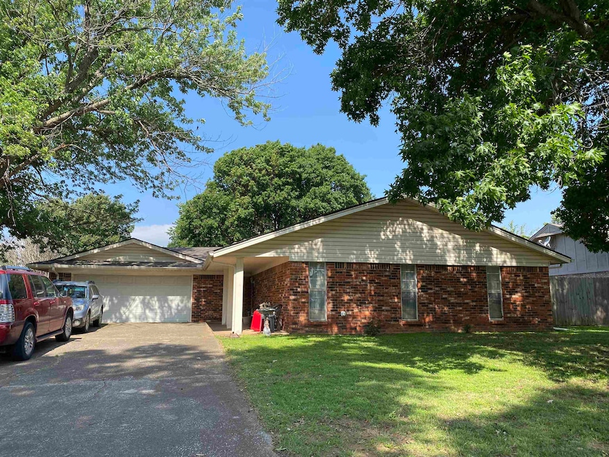 2021 2021 Woodrock Dr, Duncan, OK 73533 - photo 1