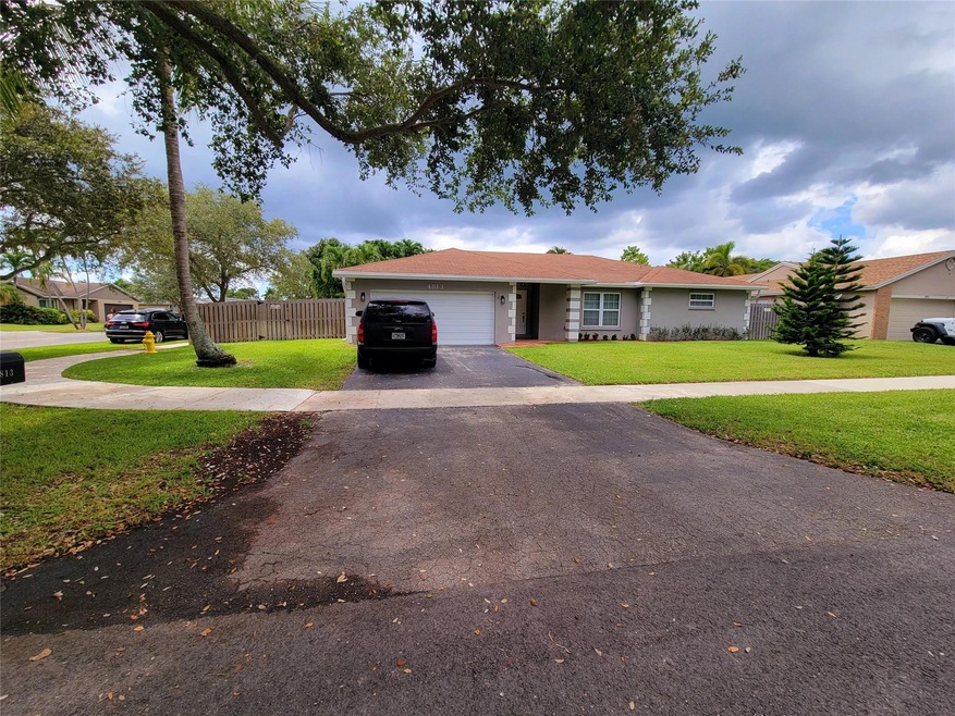 4813 SW 118th Terrace, Cooper City, FL 33330 - photo 1