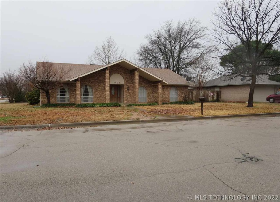 1400 Sunny Ln, Ardmore, OK 73401 - photo 1