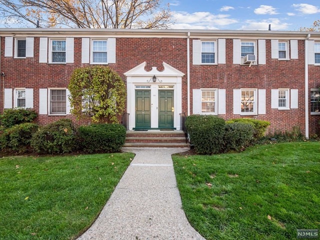 38D Meadowbrook Place, Maplewood, NJ 07040 - photo 1