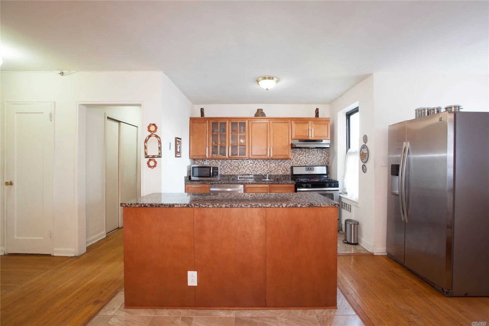 105-07 66th Rd unit 6D, Forest Hills, NY 11375 - photo 1