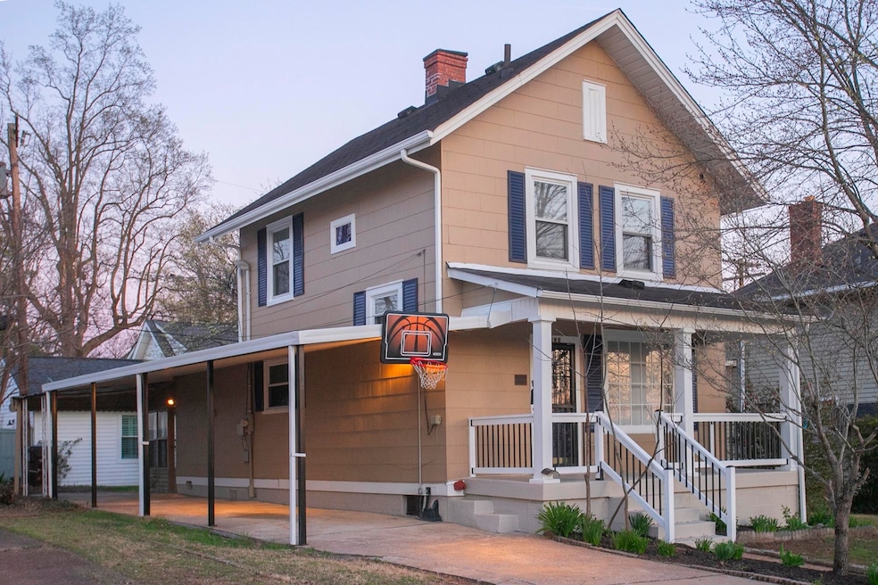 For Rent $1,900/month