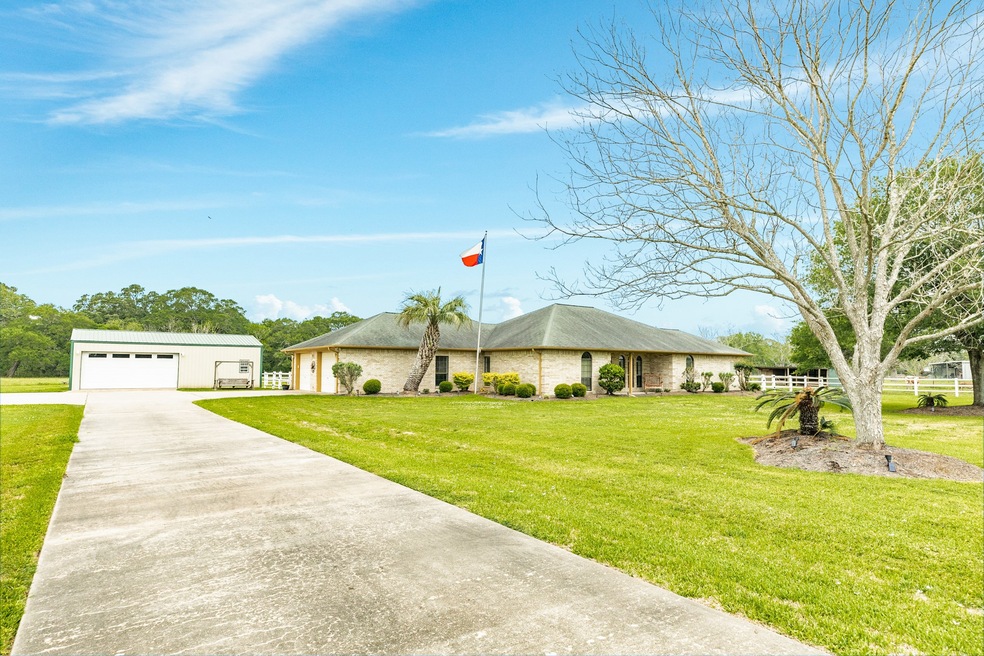 1324 County Road 799, Brazoria, TX 77422 - photo 1