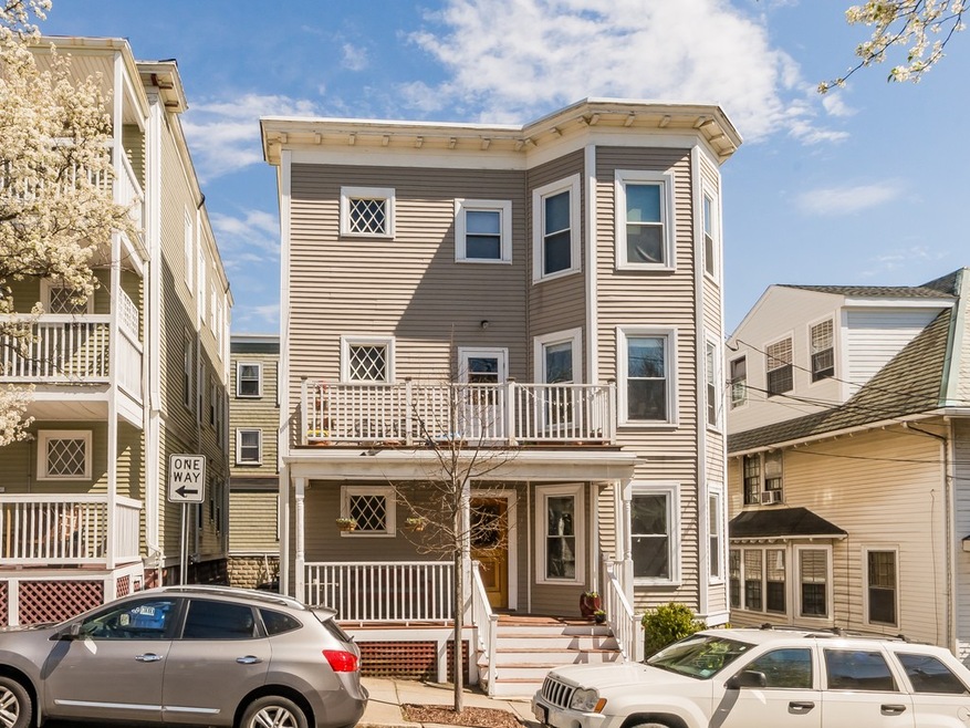 25 Walnut St unit 1, Somerville, MA 02143 - photo 1