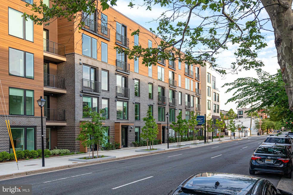 The Aidan unit 211, Alexandria, VA 22314 - photo 1