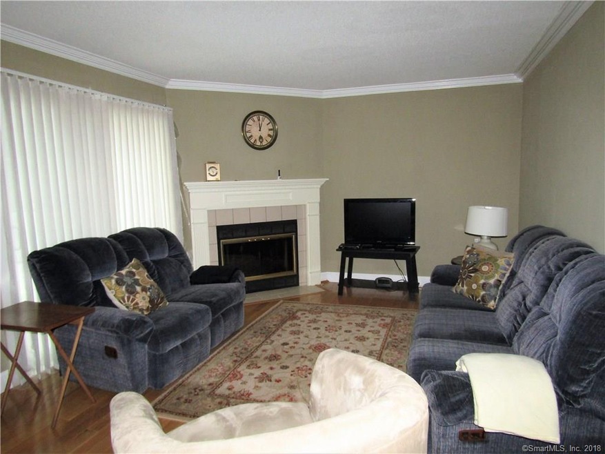 3 Tamarack Dr unit 3, Bloomfield, CT 06002 - photo 1