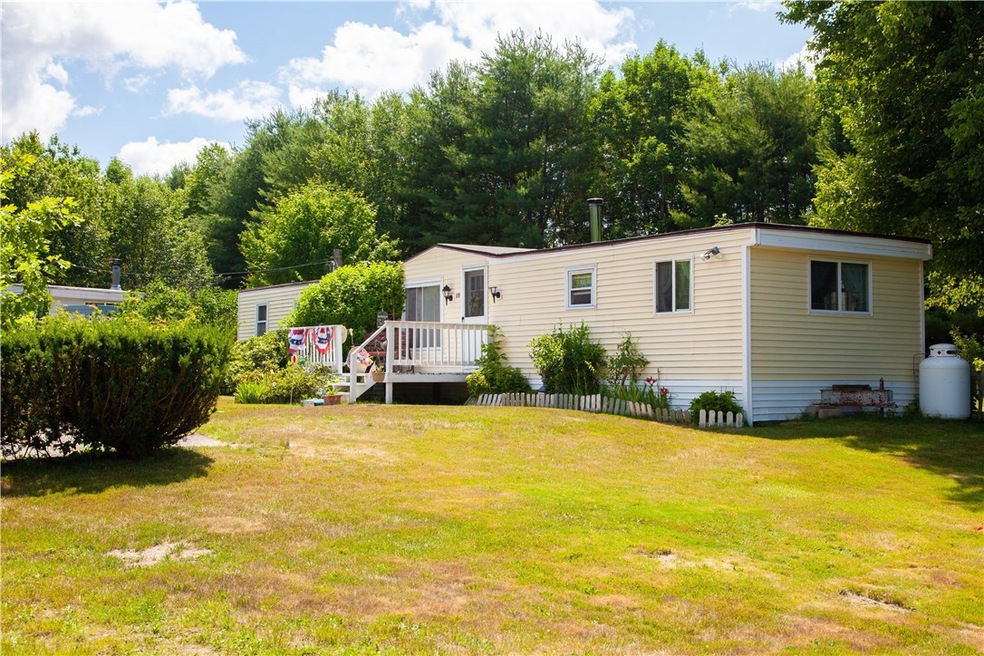 18 Gesualdi Dr, Chepachet, RI 02814 - photo 1