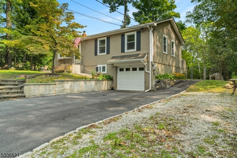 74 Greenhill Rd, Hamburg, NJ 07419 - photo 1