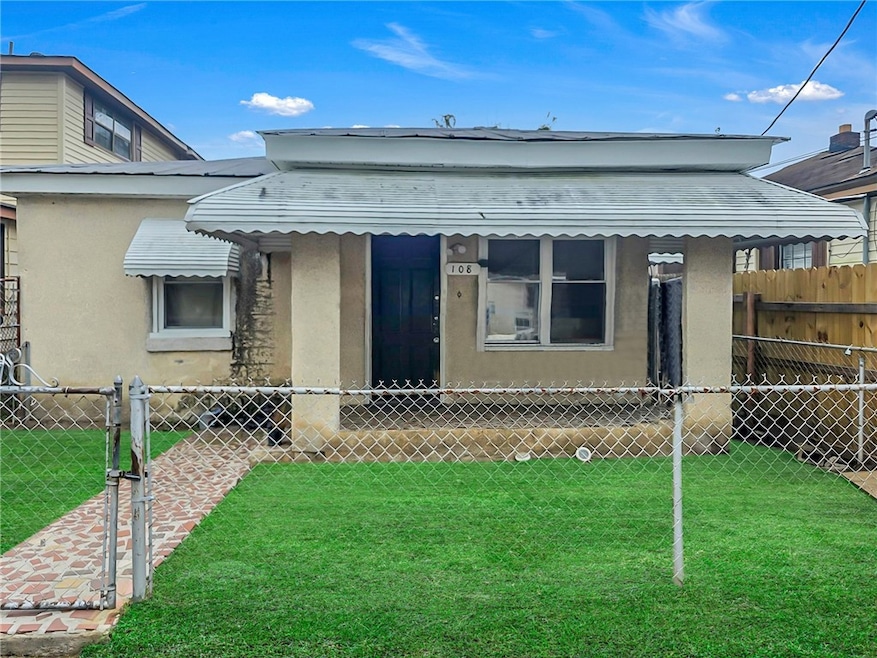 108 Millen St, Savannah, GA 31415 - photo 1