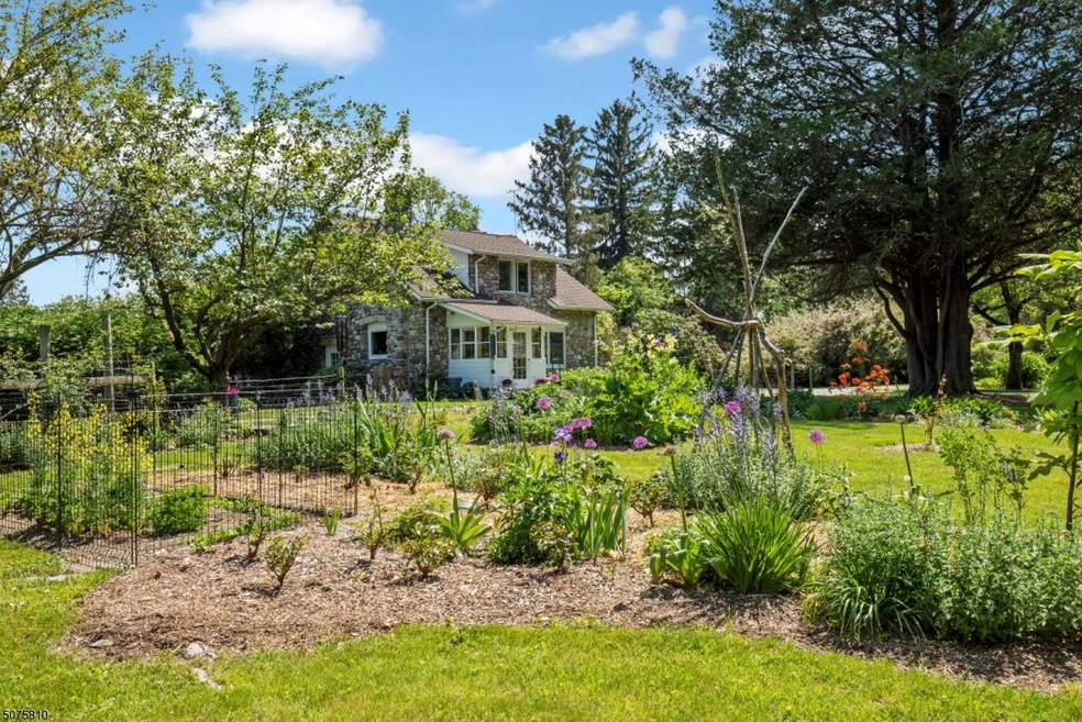 580 Kemah Lake Rd, Newton, NJ 07860 - photo 1