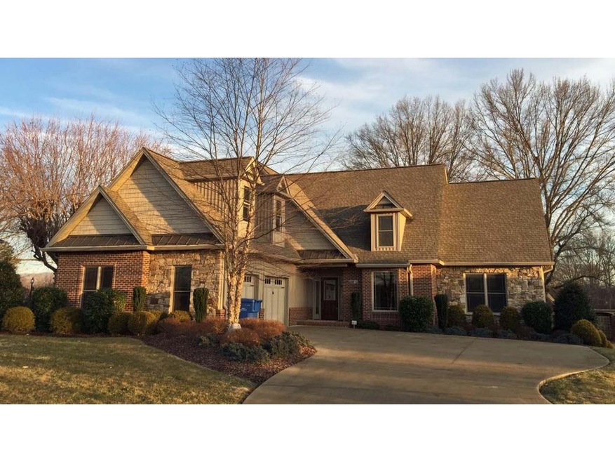604 12 E Main Jonesborough