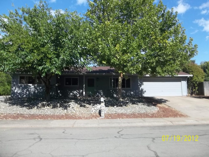 2645 Rosebud Ln, Redding, CA 96002 - photo 1