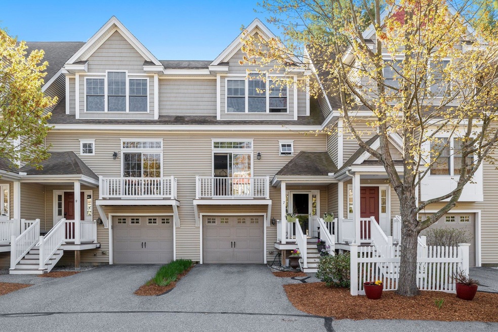 7 Hackett Hill Rd unit 49, Manchester, NH 03102 - photo 1