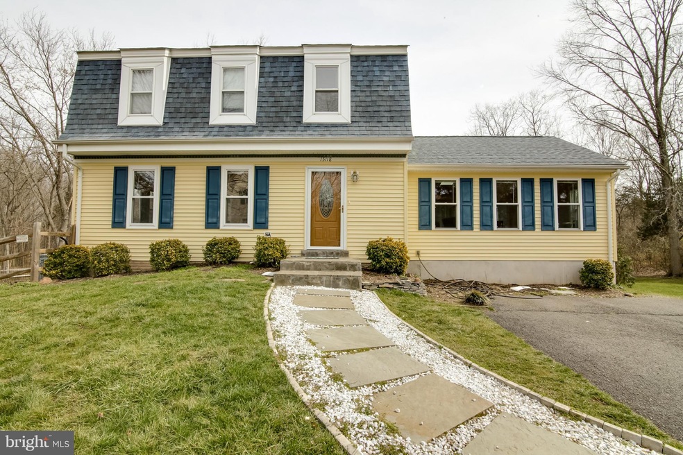 15118 Bernadette Ct, Chantilly, VA 20151 - photo 1