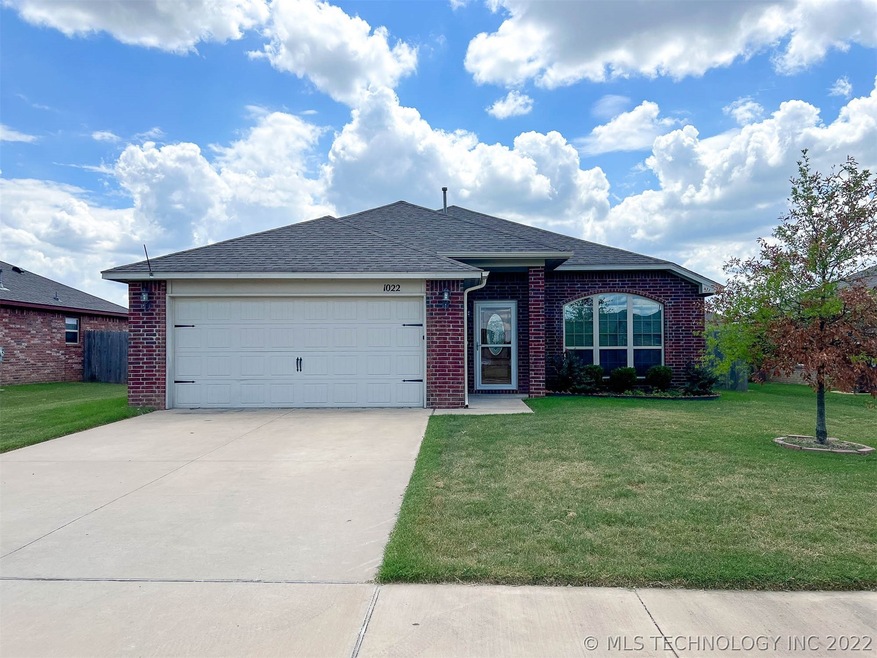 1022 E 146th Ct S, Glenpool, OK 74033 - photo 1