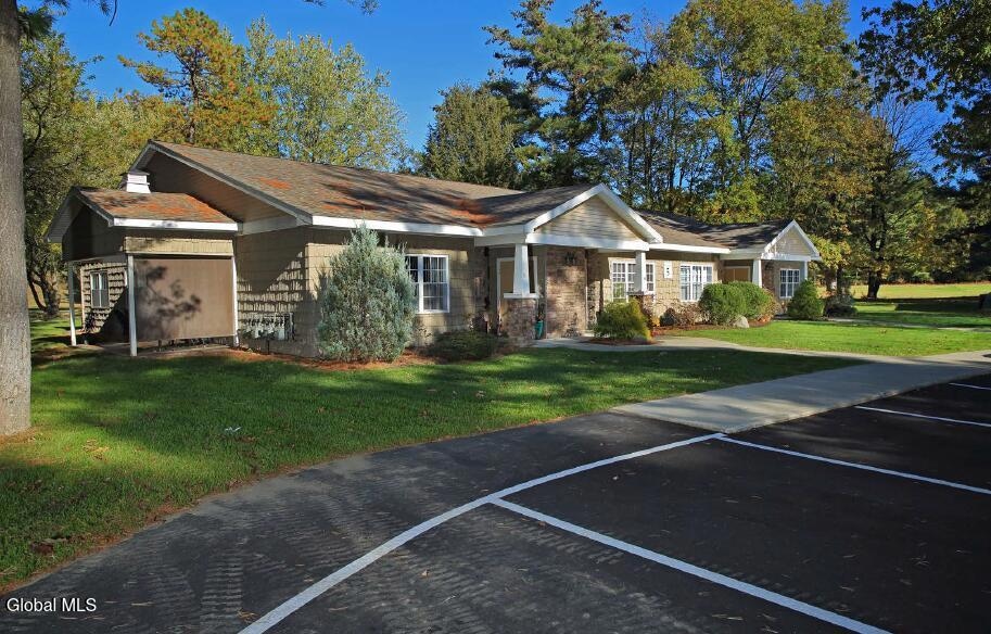 For Rent $1,900/month