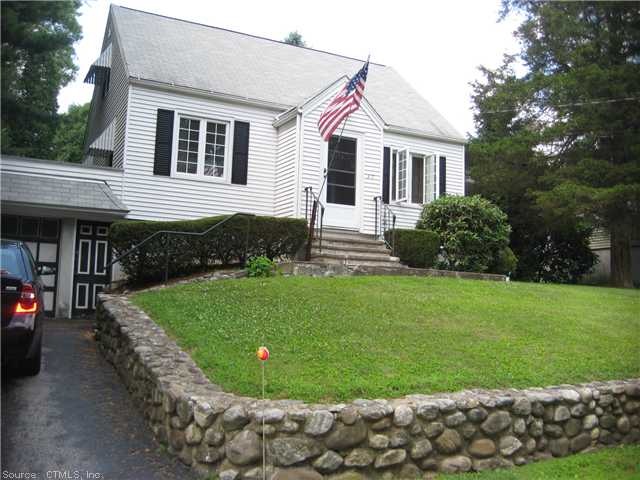 37 Bristol Ave, Waterbury, CT 06708 - photo 1