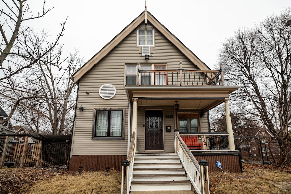 330 E Locust St, Milwaukee, WI 53212 - photo 1