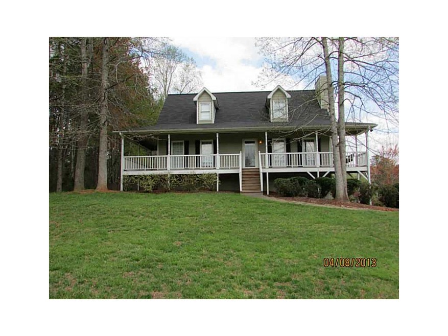 Exterior Front. Beautiful Southern Charm