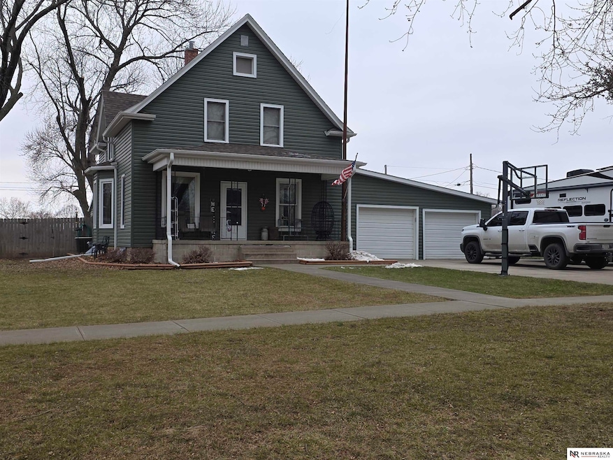 1175 N Locust St, Wahoo, NE 68066 - photo 1