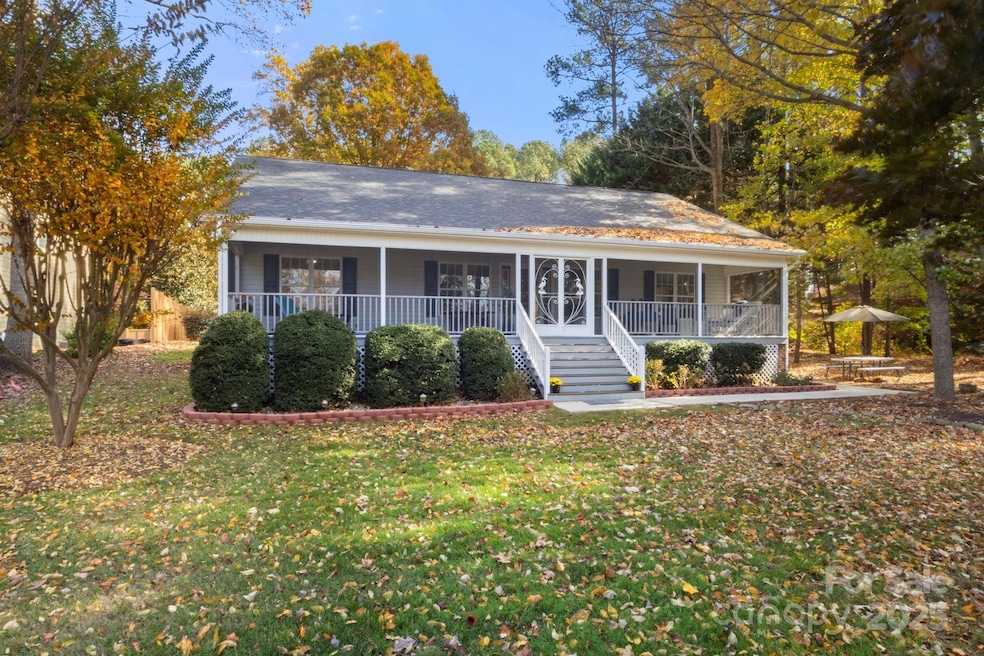 Under Contract $565,000