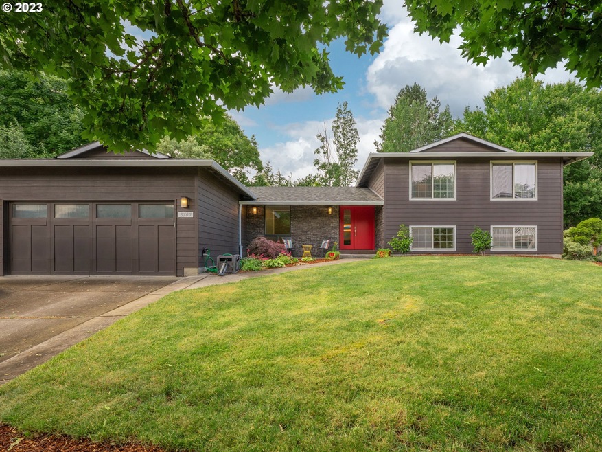 8705 SW Curry Ct, Beaverton, OR 97008 - photo 1