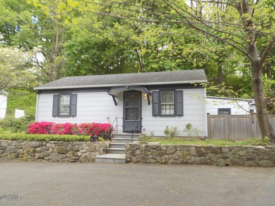 6 Hines Lane front w azelea