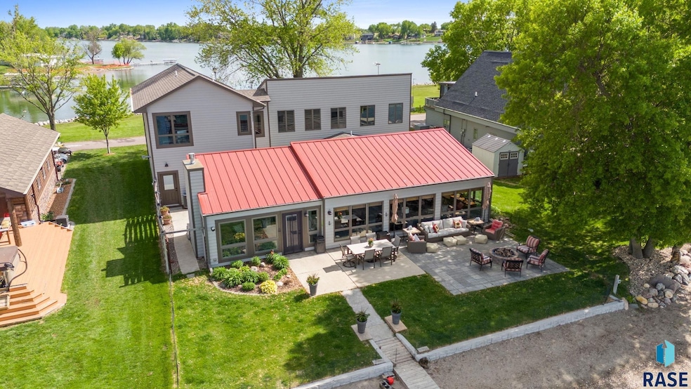 For Sale $1,375,000 • Co-Listing Agent