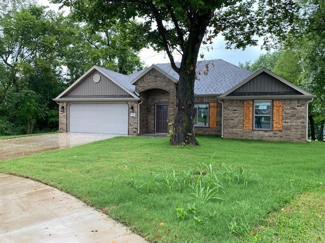 1572 Leesburg Ave, Springdale, AR 72764 - photo 1