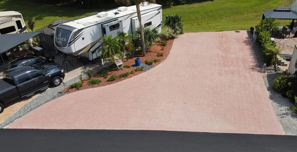 16512 Sunshine Ave unit 66, Four Corners, FL 34714 - photo 1