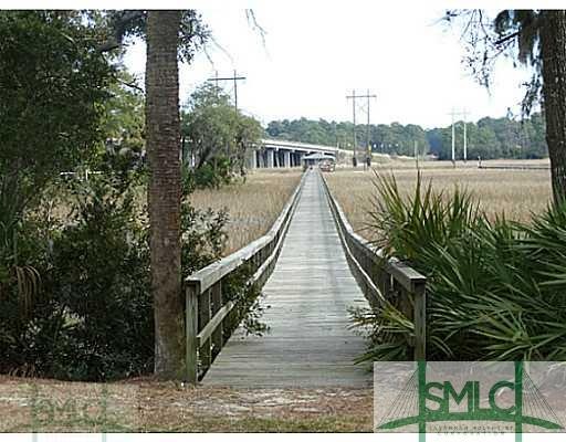 Waterfront/Dock/Pier.