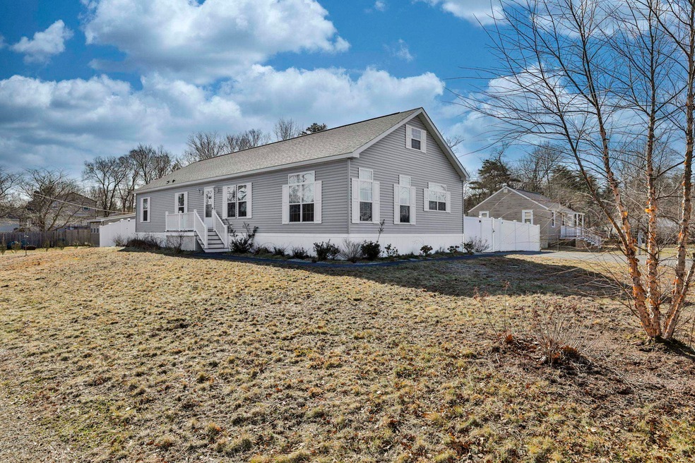 2 Edwards St, Salem, NH 03079 - photo 1