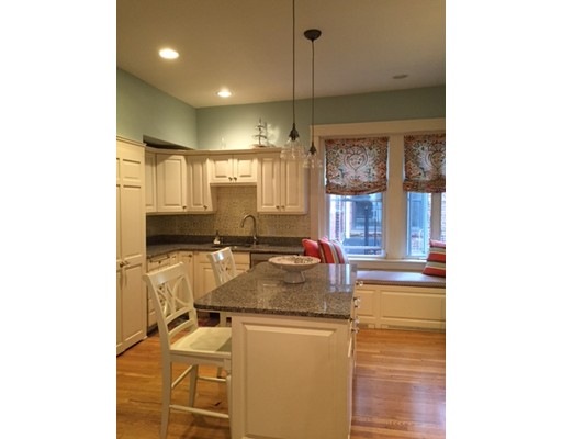 426 Hanover St unit 3, Boston, MA 02113 - photo 1